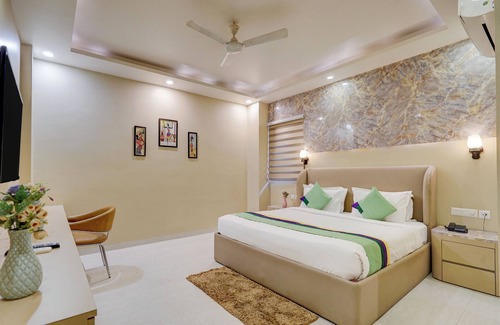 Sector 51 Hotel | Hotel Mr. J