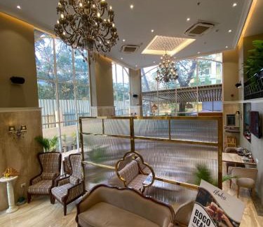 Malad West Hotel | Hotel Mumbai House Mindspace Malad-Taldar Hotels and Resorts Limited