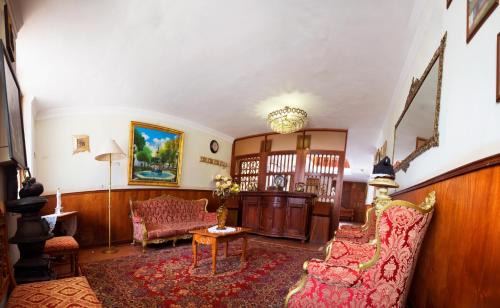 Concepción Hotel | Hotel Museo Casona Ugarte Leon