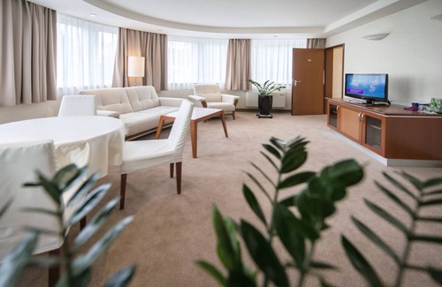 Wzgorze Swietego Maksymiliana Hotel | Hotel Nadmorski