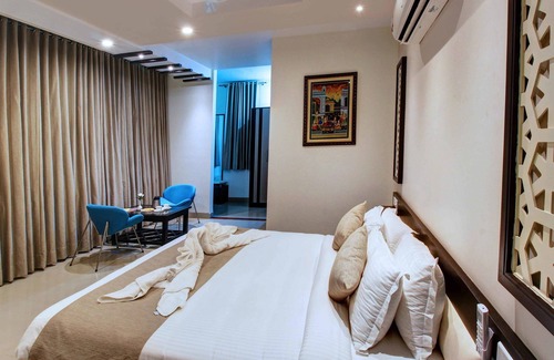Nawalgarh Hotel | Hotel Nawalgarh Plaza