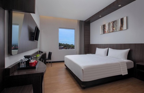 Bandung Hotel | Hotel NEO Dipatiukur - Bandung by ASTON