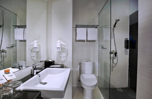 Bandung Hotel | Hotel NEO Dipatiukur - Bandung by ASTON