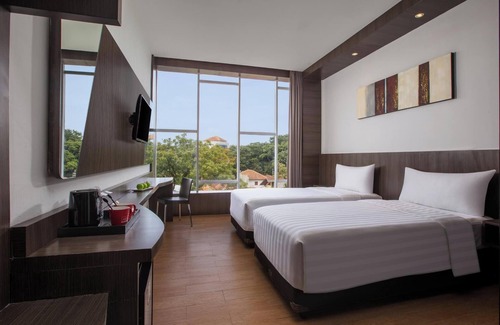 Bandung Hotel | Hotel NEO Dipatiukur - Bandung by ASTON