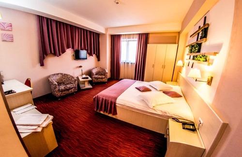 Oradea Hotel | Hotel Nevis Wellness & SPA