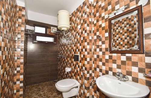 Dalhousie Hotel | Hotel New Palace