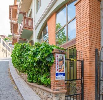 Tbilisi City Centre Hotel | Hotel Nikala Palace