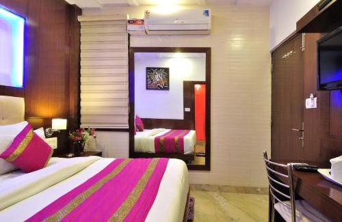 Paharganj Hotel | Hotel Nirmal Mahal - Paharganj - New Delhi