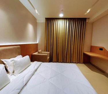 Gomti Nagar Hotel | Hotel Nirvana Nest