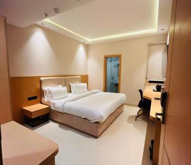 Gomti Nagar Hotel | Hotel Nirvana Nest