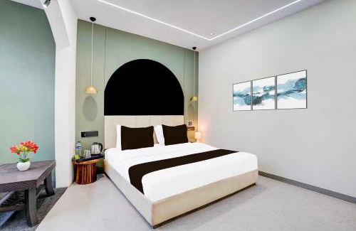 Surat Hotel | Hotel O Adajan