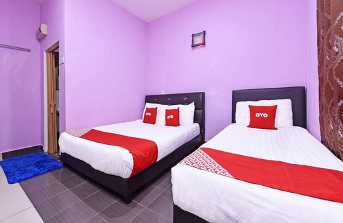 Lubok Buaya Hotel | OYO 90561 Awan Biru Motel