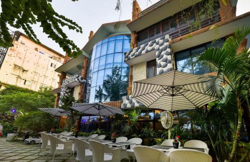 Patna Hotel | Hotel O Cafe Garden Villa