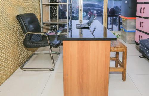 South Tangerang Hotel | Hotel O Ciputat Near Apartment Green Lake View Ciputat