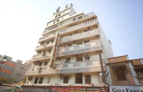 Central Chennai Hotel | Hotel O Golden Cafe