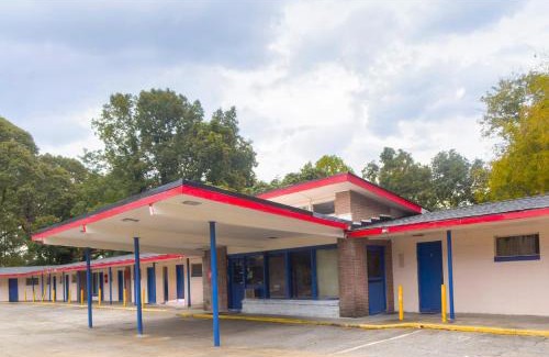 Dadeville Hotel | Hotel O Heart of Dixie Dadeville AL HWY 280