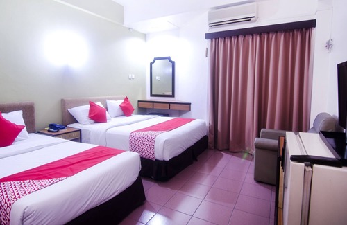 Kuching Hotel | OYO 979 Hua Kuok Inn