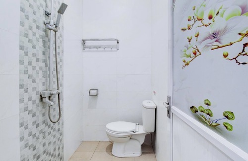 Padang Casa | Hotel O Jalan Jenderal Sudirman Near Imam Bonjol Square
