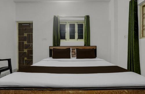 Patna Hotel | Hotel O K K Guest House