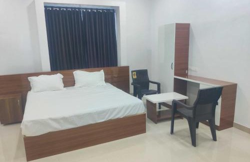 Hanmakonda Hotel | HOTEL O KARTHIKEYA GUEST Inn