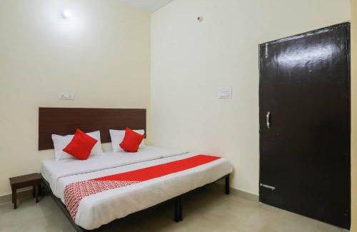 Mohangarh Hotel | Hotel O Laavin Inn Near Gomti Riverfront Park