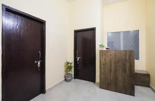 Mohangarh Hotel | Hotel O Laavin Inn Near Gomti Riverfront Park