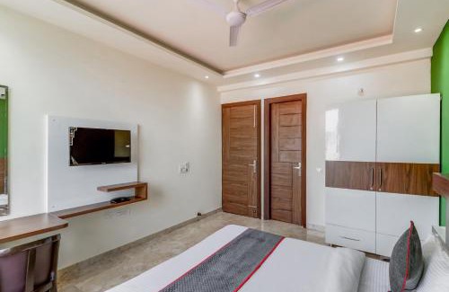 Sector 39 Hotel | Hotel O Metro suites