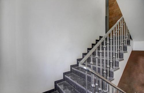 Aradi Socorro Casa | Hotel O Muktesh Chandra
