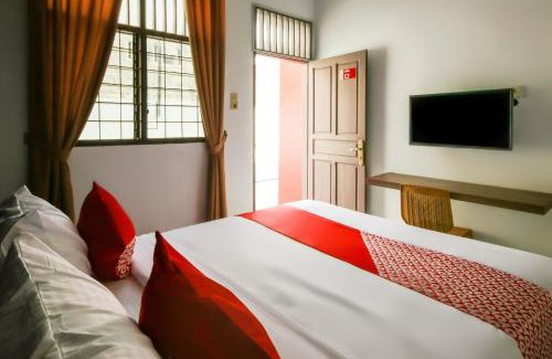 Medan Hotel | Hotel O Papakoel Guest House