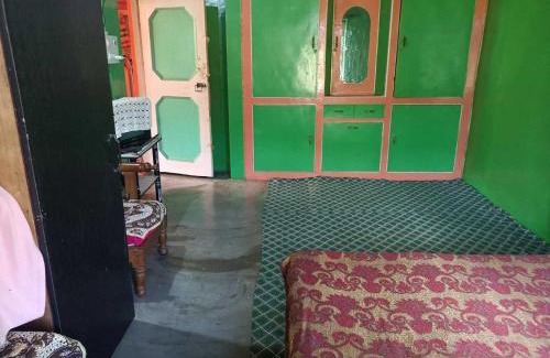 Jammu Apartamento | Hotel O POP Owais Homestay