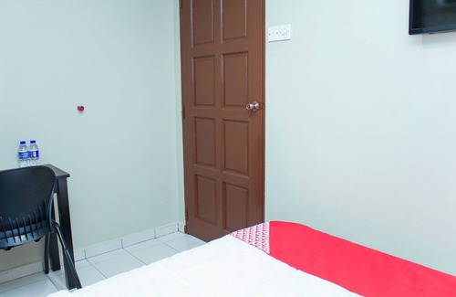 Kajang Hotel | OYO 90338 Prima Saujana Budget Hotel