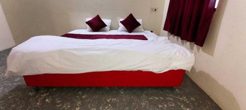Nagpur Hotel | HOTEL O REEYH INN