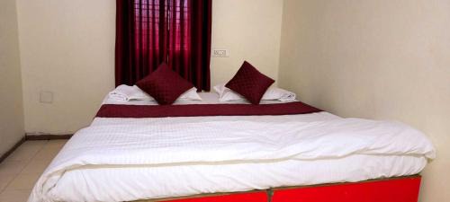 Nagpur Hotel | HOTEL O REEYH INN