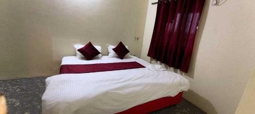Nagpur Hotel | HOTEL O REEYH INN