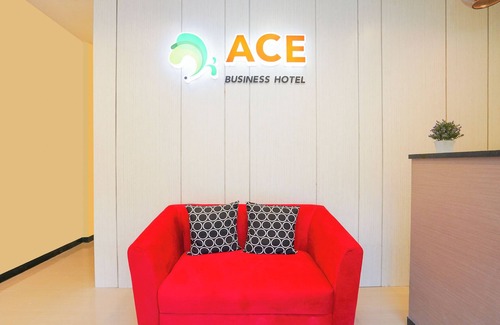 Surabaya Hotel | Hotel O Ace Business Hotel Galaxy Near ITS Stadium
