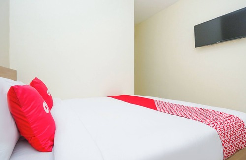 Surabaya Hotel | Hotel O Ace Business Hotel Galaxy Near ITS Stadium