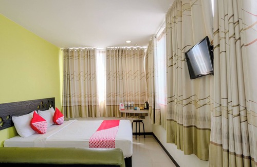 Dinoyo Hotel | Hotel O Symphony Homestay Tlogomas
