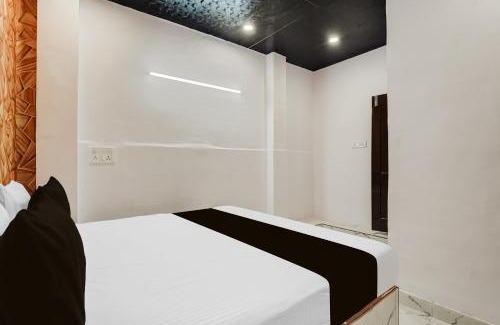 GTB Nager Hotel | Hotel O The Signature Stay