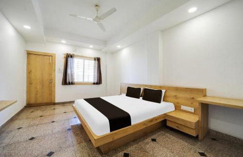 Indore Hotel | Hotel O V K HOTEL And Hostal Associate