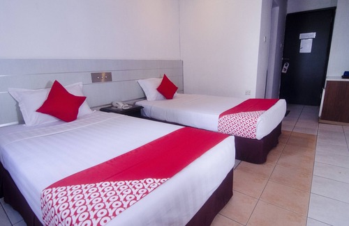Kuching Hotel | OYO 991 Mayfair Hotel