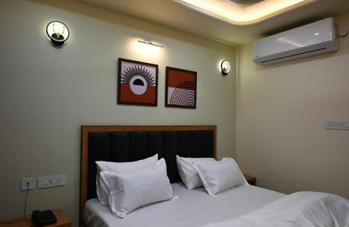 Malviya Nagar Hotel | Hotel Om Elite Stay