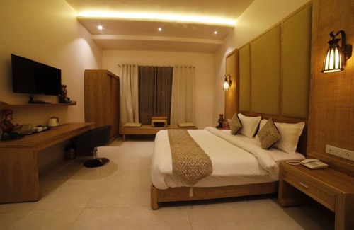 Patan Hotel | Hotel Options Lawns