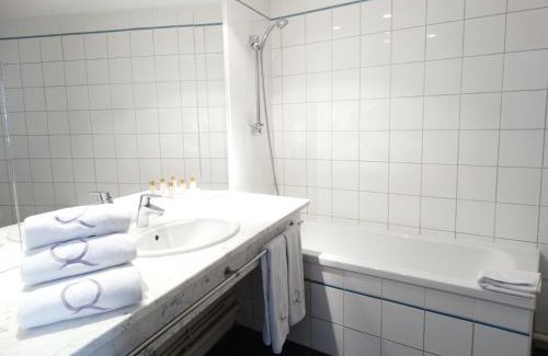 Victor Hugo District Hotel | Hotel Ours Blanc - Victor Hugo