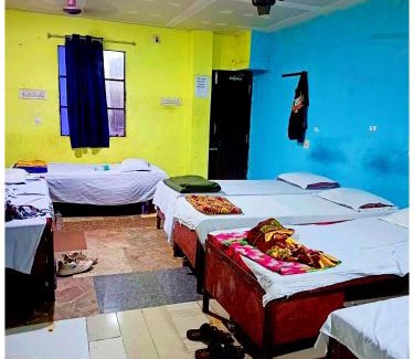 Bhubaneshwar Apartamento | Hotel P-V-R Near Railway Station 300 meters only