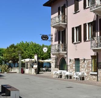 Sirmione Old Town Hotel | Hotel Pace