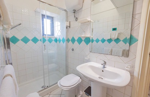 Laura Hotel | Hotel Paistos