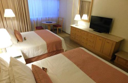 Tijuana Hotel | Hotel Palacio Azteca