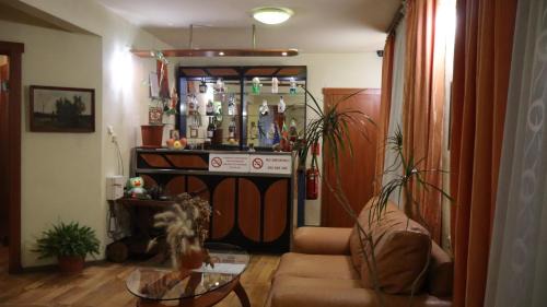 Hristo Botev Hotel | Hotel Palitra
