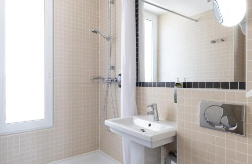 Quartier de Rochechouart Hotel | Hotel Palm - Astotel