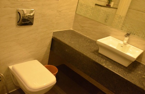 Etmadpur Hotel | Hotel Palm Galaxy